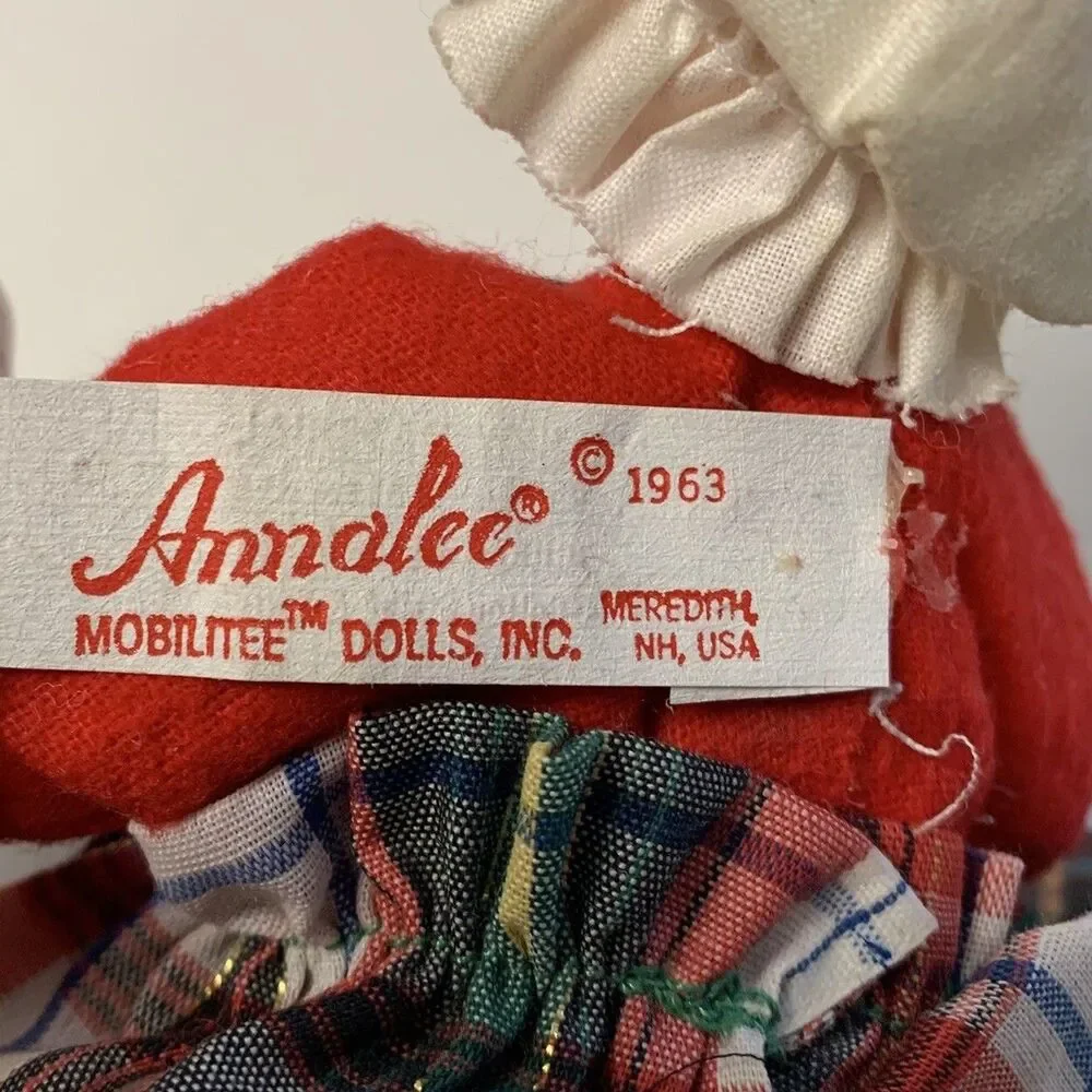 Annalee Mrs. Santa Claus Doll Holly Ivy Skirt Hand Painted Face 8
